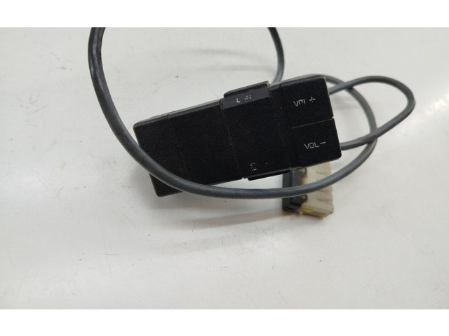 Радио/ проигрыватель CD/DVD / навигация Renault Clio I