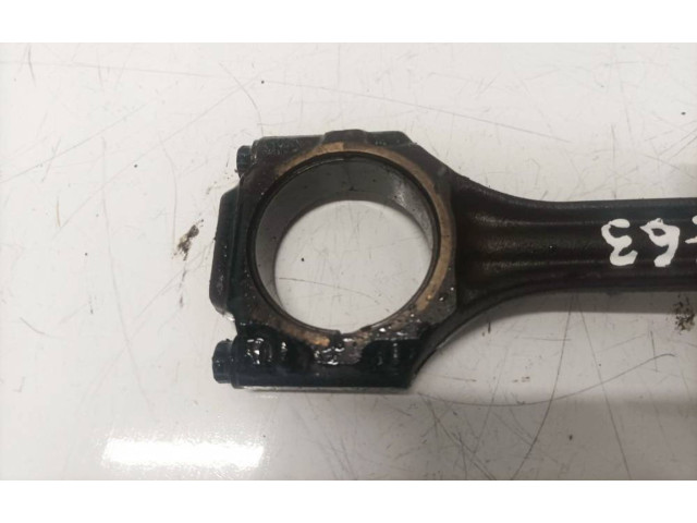 Поршень с шатуном Volkswagen PASSAT B4