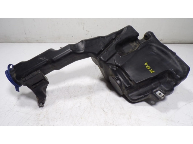 Бачок оконной жидкости    