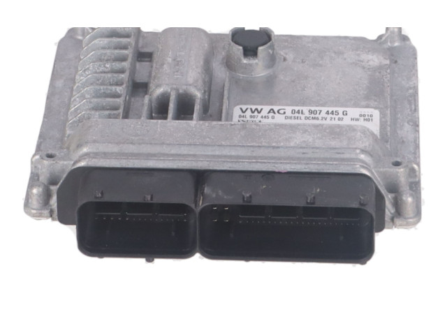 Блок управления двигателя 04L907445G   Skoda Karoq