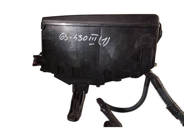   Pojistková skříňka 8266230610   Lexus GS 300 350 430 450H 2010