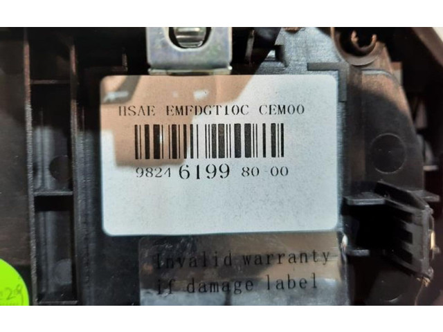 Дисплей    9824619980   Peugeot 2008 II