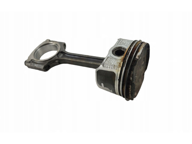 Поршень 475331 Dacia Lodgy