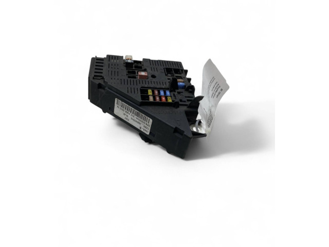 Блок предохранителей 31398002   Volvo XC90    