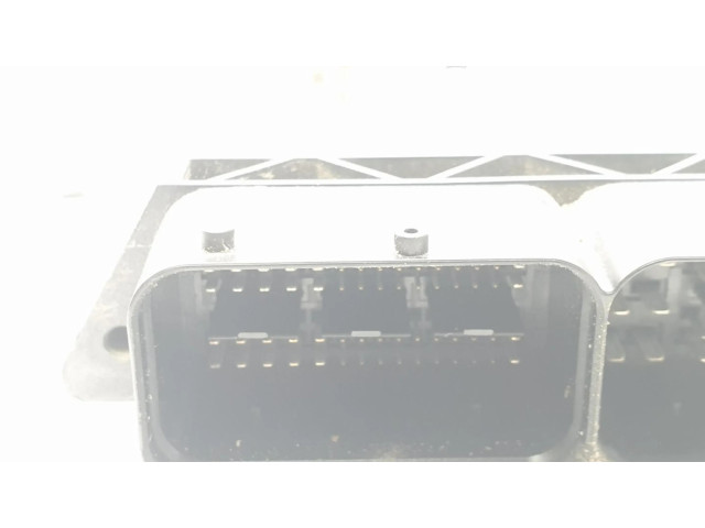 Řídící jednotka 03G906016HM   Seat Toledo III (5P) 2005