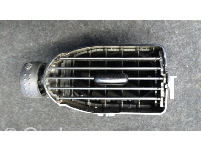 Боковая воздушная решётка