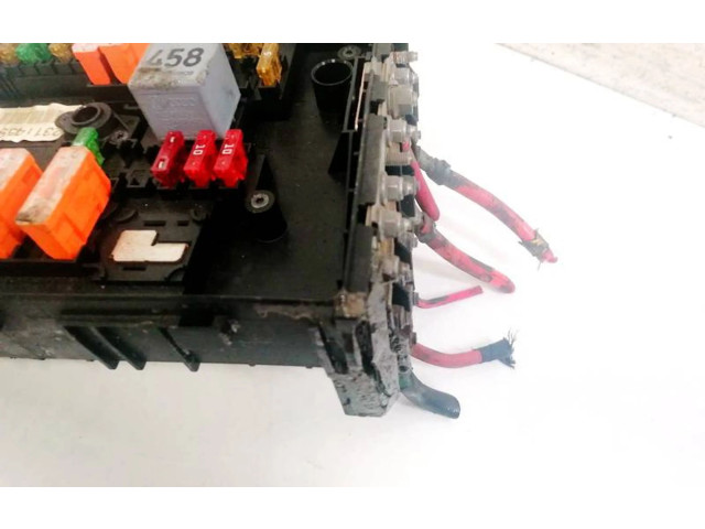 Блок предохранителей  1K0937125, 017183071   Volkswagen Golf Plus    