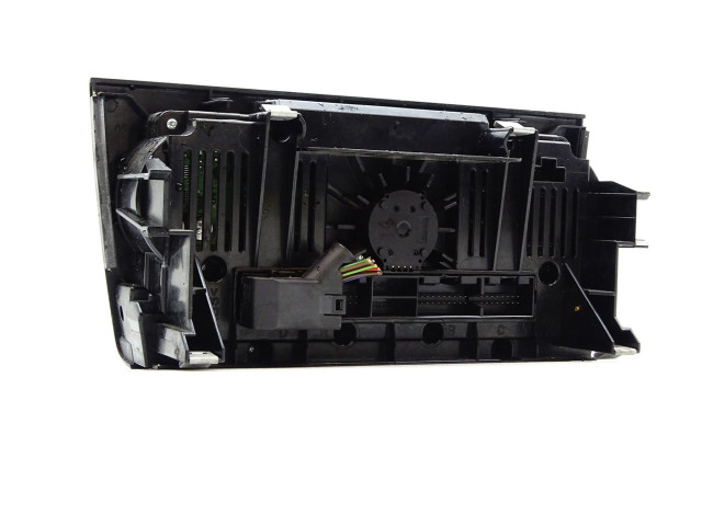 Блок управления климат-контролем 8U0820043F Audi Q3 8U