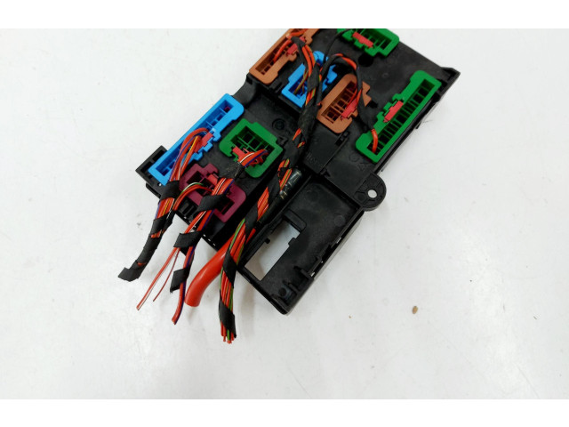 Блок предохранителей  6828075   BMW X3 G01    