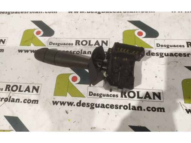 Ручка стеклоочистителей 8200792586   Dacia Sandero