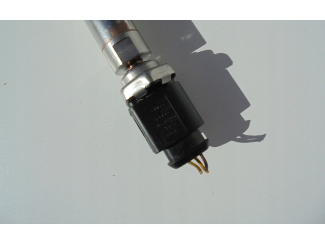 Vstřikovací lišta 04C133320F Volkswagen T-Roc