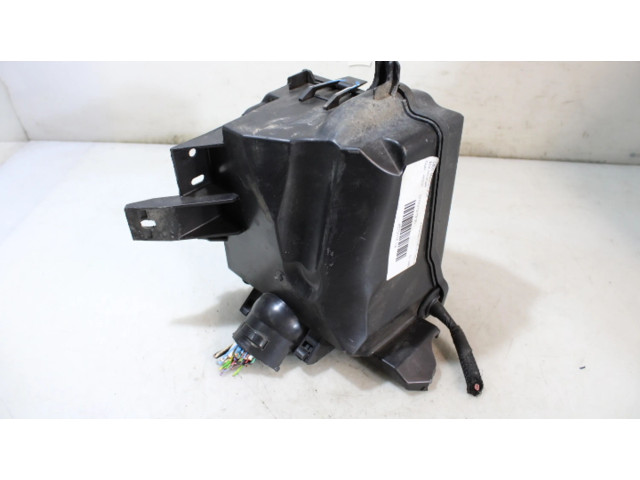 Блок предохранителей     Peugeot 2008 I    