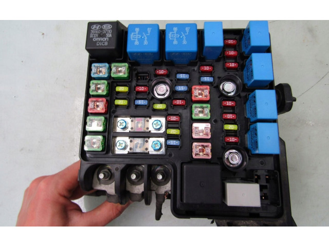 Блок предохранителей  919501H020   KIA Ceed    