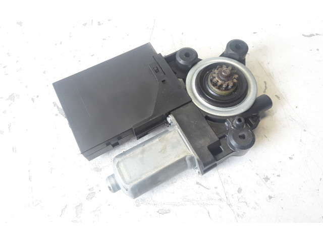 Передний двигатель механизма для подъема окон