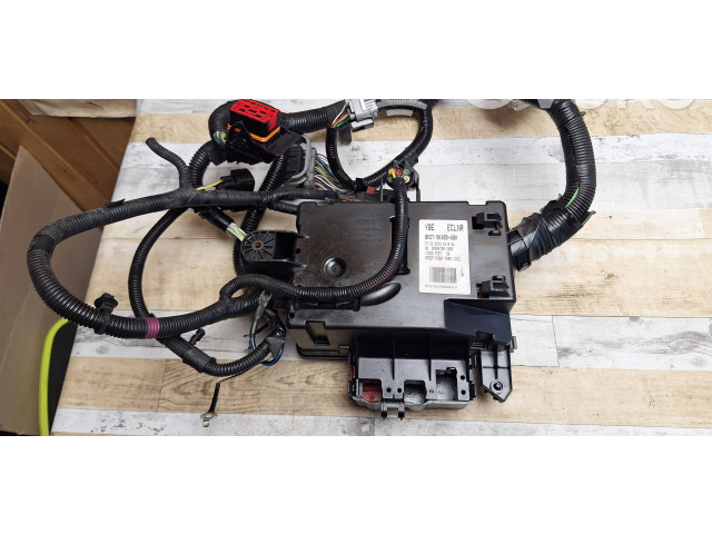 Блок предохранителей BK2T9K499ABH, 2703201510   Ford Transit Custom    