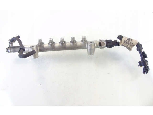 Топливная рампа 55570022 Opel Meriva B