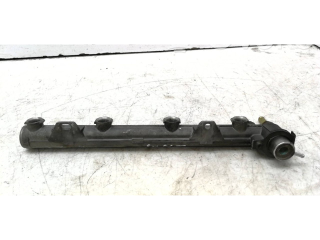 Топливная рампа 036133319B, 036031C   Volkswagen Golf IV  