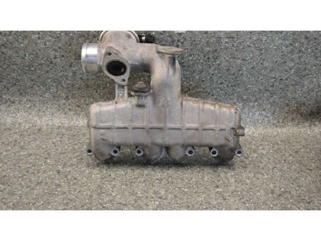 Всасывающий коллектор 028129711J, 25271500    Volkswagen PASSAT B4