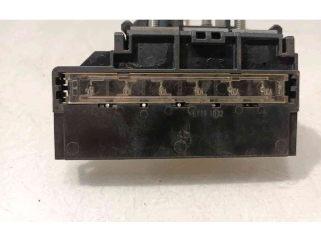 Pojistková skříňka 284B07078R Renault Captur II 2021