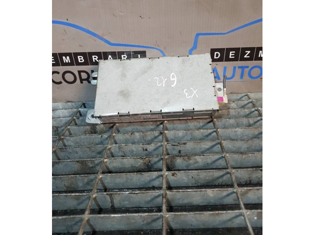 Блок управления    BMW X3 E83