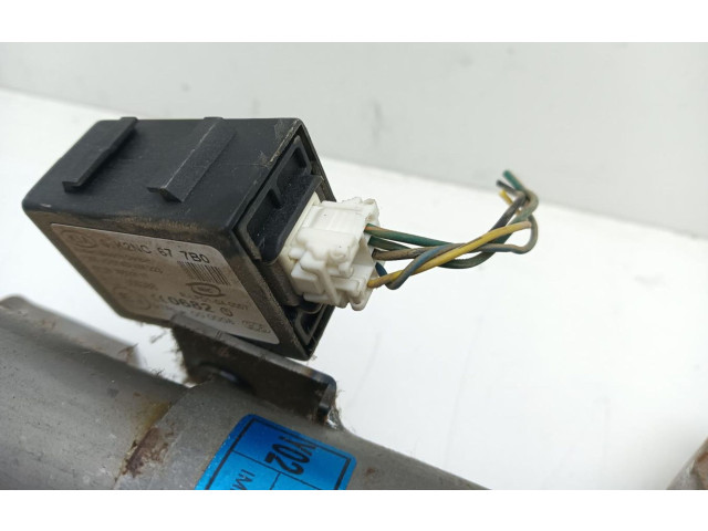 Руль KIA Sorento  2002 - 2009 года 563003E010      