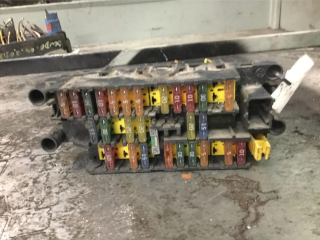 Pojistková skříňka Fiat Scudo 1999