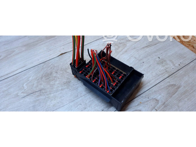 Pojistková skříňka 0025450601, 18084000000 Mercedes-Benz C W202 1999