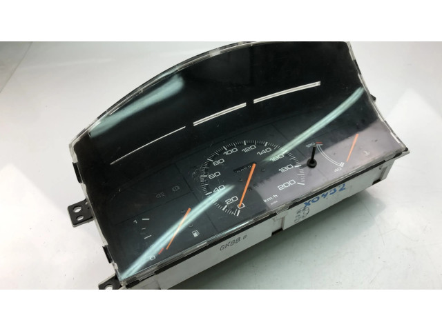 Панель приборов GK88B Mazda 626