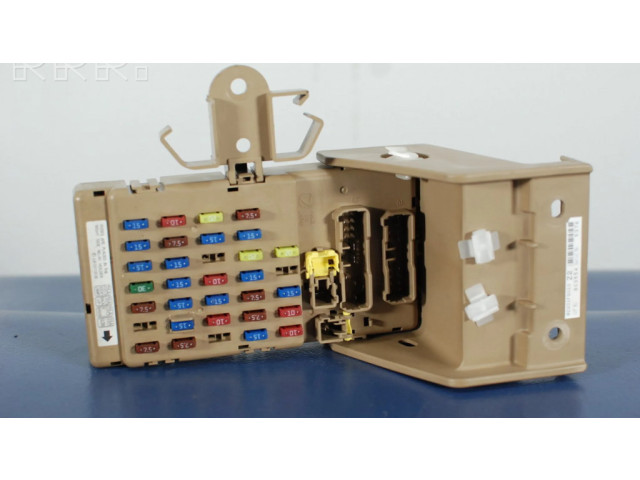 Pojistková skříňka 82201FG010 Subaru Forester SH 2009