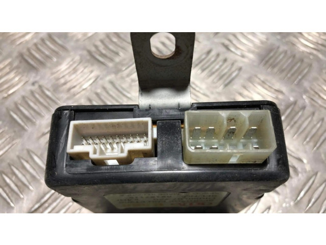 Блок управления 0K08067720, A0107115   KIA Sportage