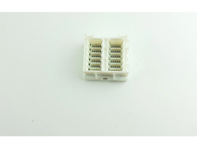 Блок предохранителей CM19360AN, KL4426   Subaru Forester SG    