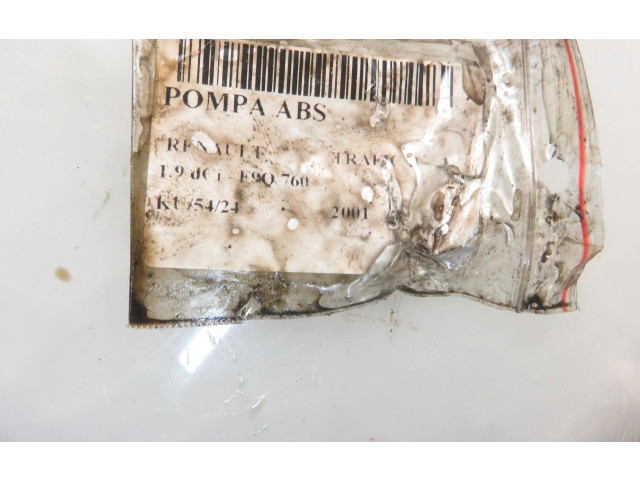 Vstřikovač 13664105, 13509005 Renault Trafic II (X83) F9Q 760