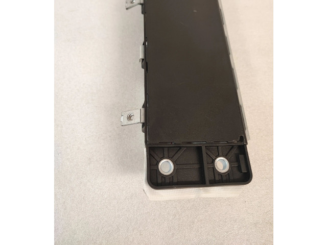 Подушка безопасности для колен 031351335 Volvo XC90