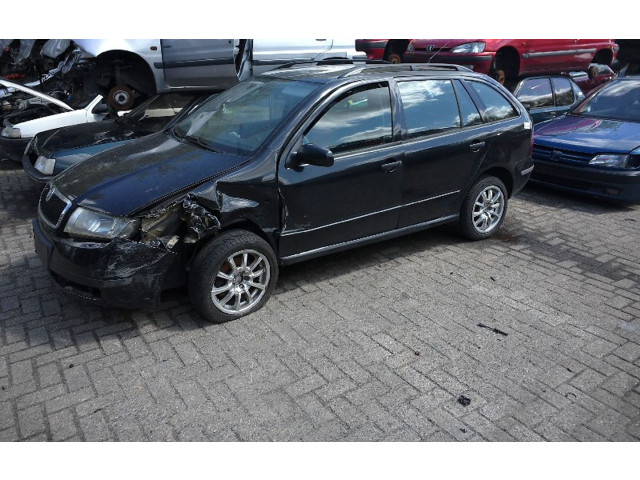 Зеркало электрическое        Skoda Fabia Mk1 (6Y)  1999 - 2007 года   