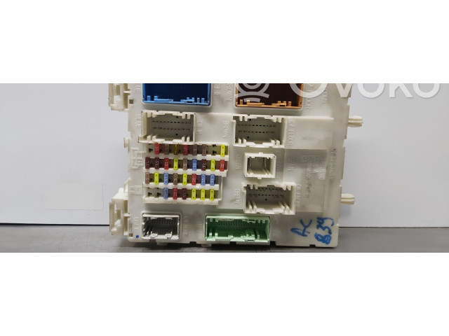 Pojistková skříňka Řídící jednotka BSM DV6T14A073EH Ford C-MAX II 2013