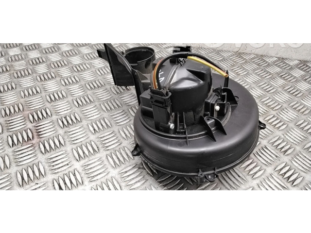 Вентилятор печки       Volvo V70