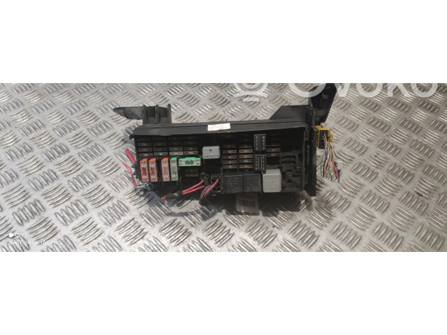 Pojistková skříňka A1645403372 Mercedes-Benz ML W164 2011