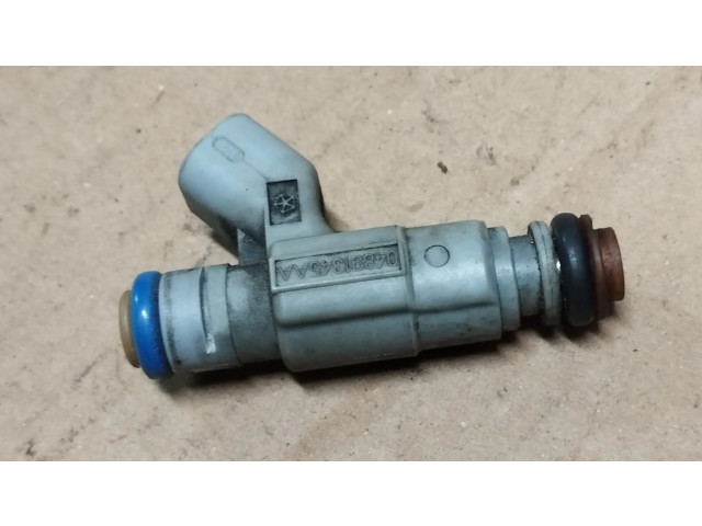 Vstřikovač 04891345AA Chrysler Neon II pro benzínový motor 2.0