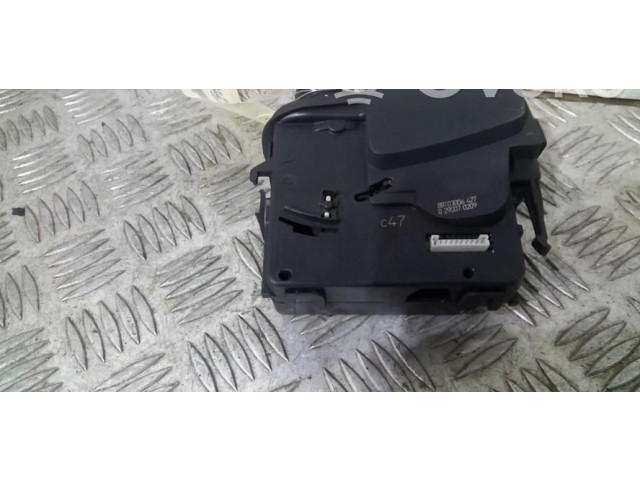 Ручка стеклоочистителей 8201590631 Renault Clio III