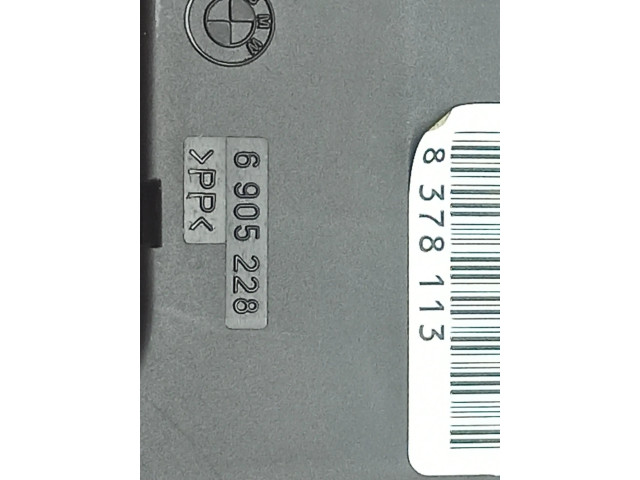 Блок предохранителей 6911922, 6905228   BMW Z4 E85 E86    