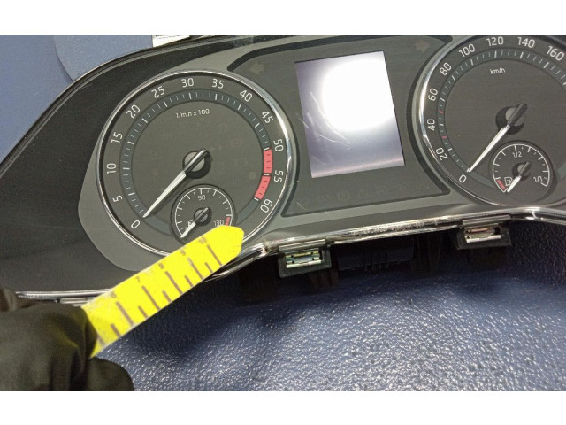 Панель приборов 5E3920741A, 5E3920741A Skoda Octavia 985