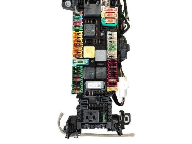 Блок предохранителей K9K   Mercedes-Benz A W176    