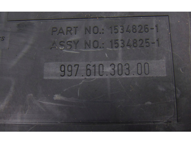 Pojistková skříňka 99761030100 Porsche Cayman 987 2005