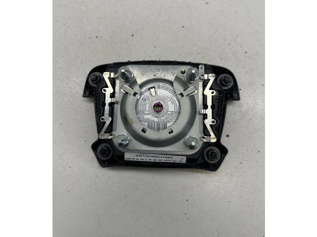 Подушка безопасности водителя 2K0880201B, 2K0880201B Volkswagen Caddy