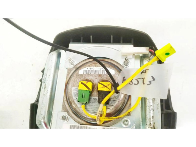 Подушка безопасности водителя    Jeep Grand Cherokee (WJ)