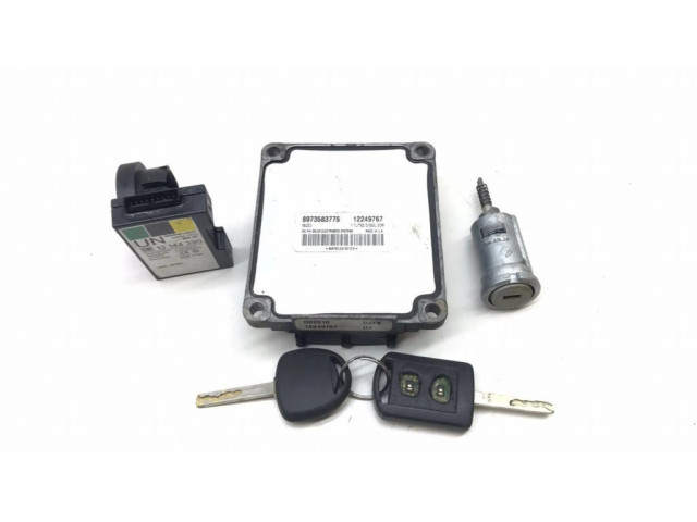 Комплект блоков управления 12249767, 13144390   Opel Combo C