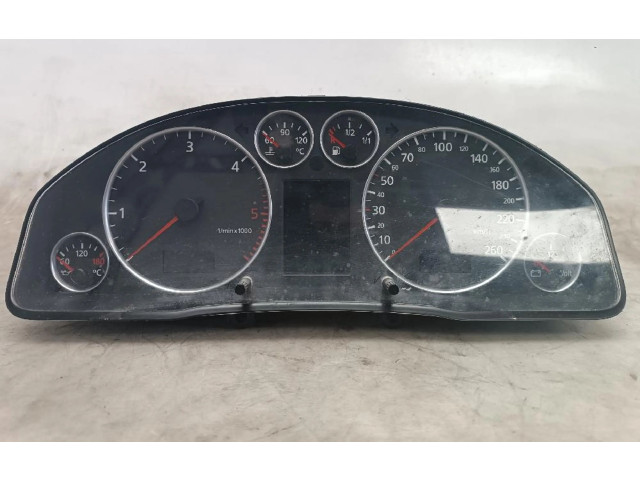 Панель приборов 110080128   Audi A6 S6 C5 4B       