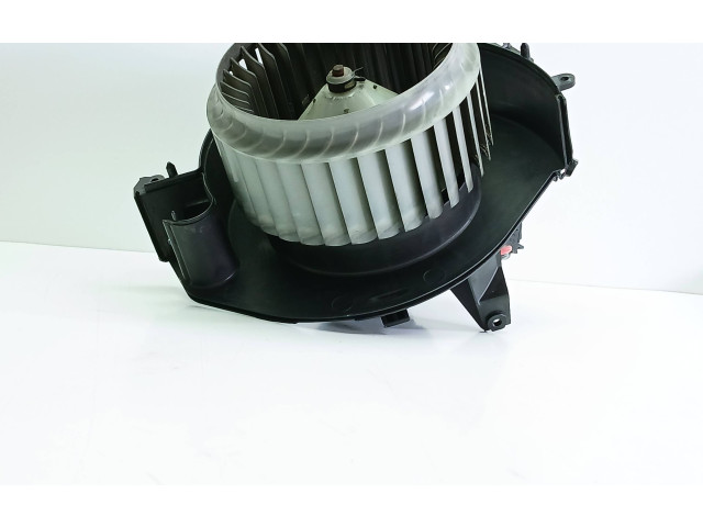 Вентилятор печки       Audi A6 S6 C6 4F