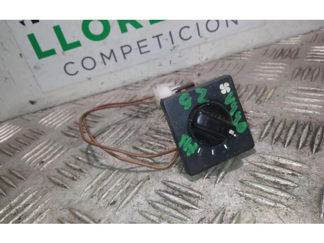 Блок управления климат-контролем    Volvo 440