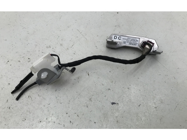 Дисплей 8647152010, 51613010070 Lexus LBX